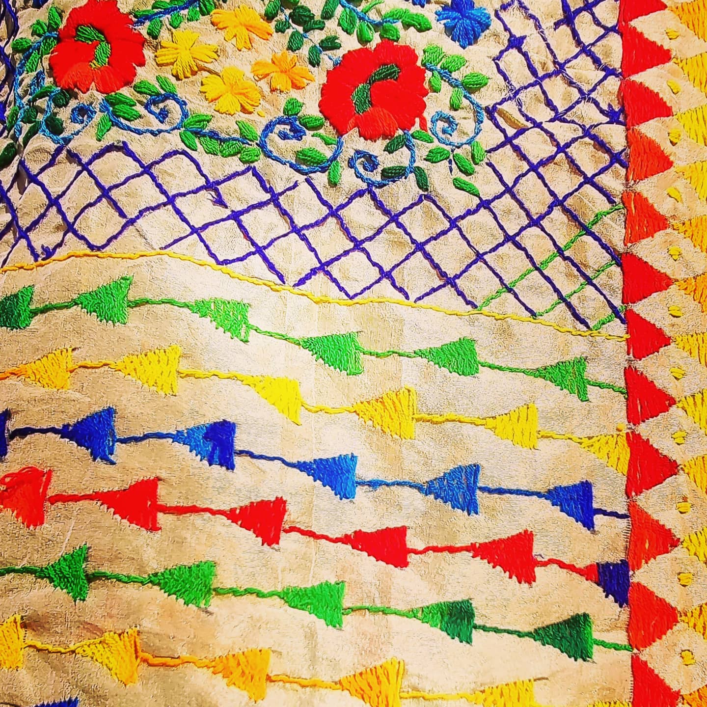 *SALE* Floral hand embroidered shawl