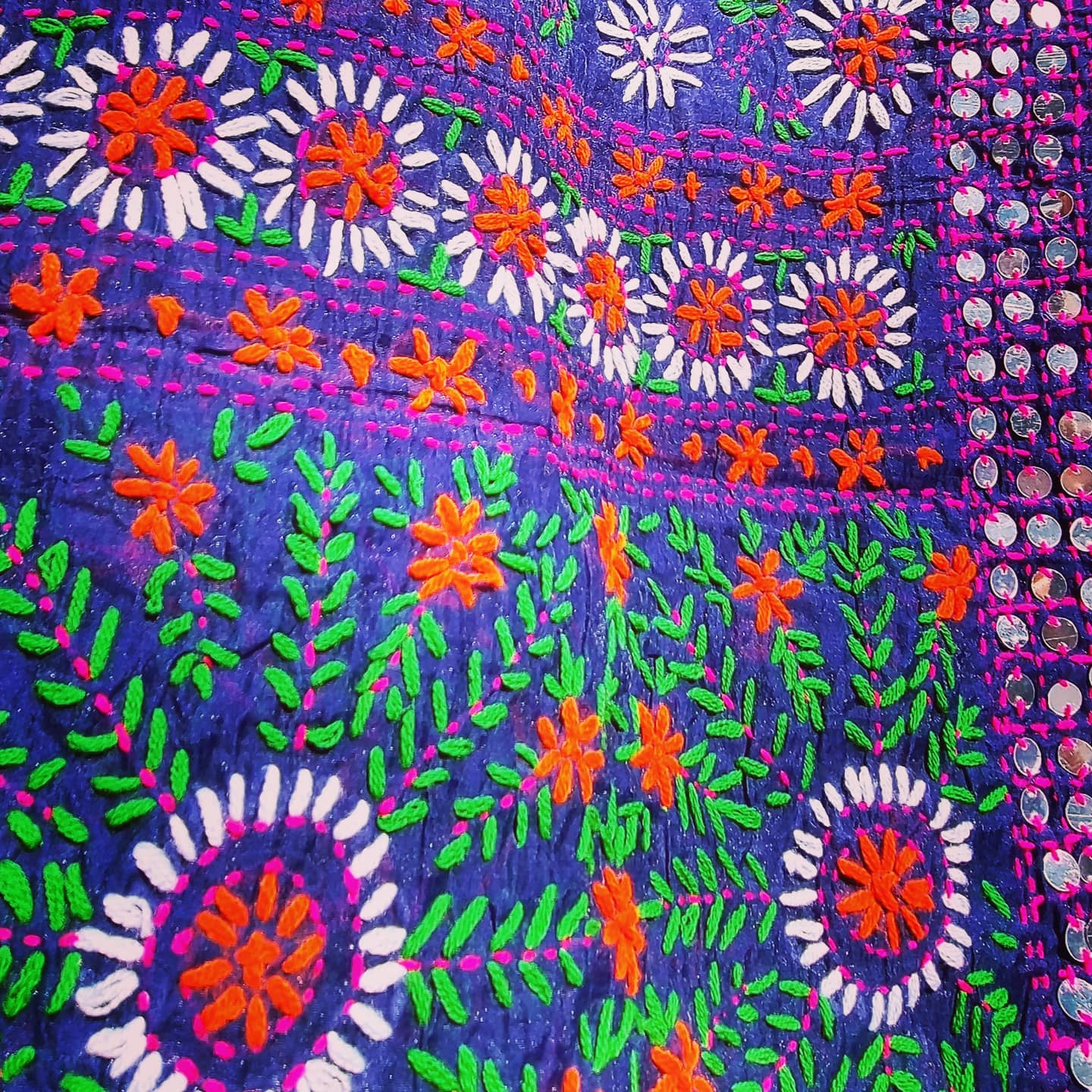 *SALE* Floral hand embroidered shawl