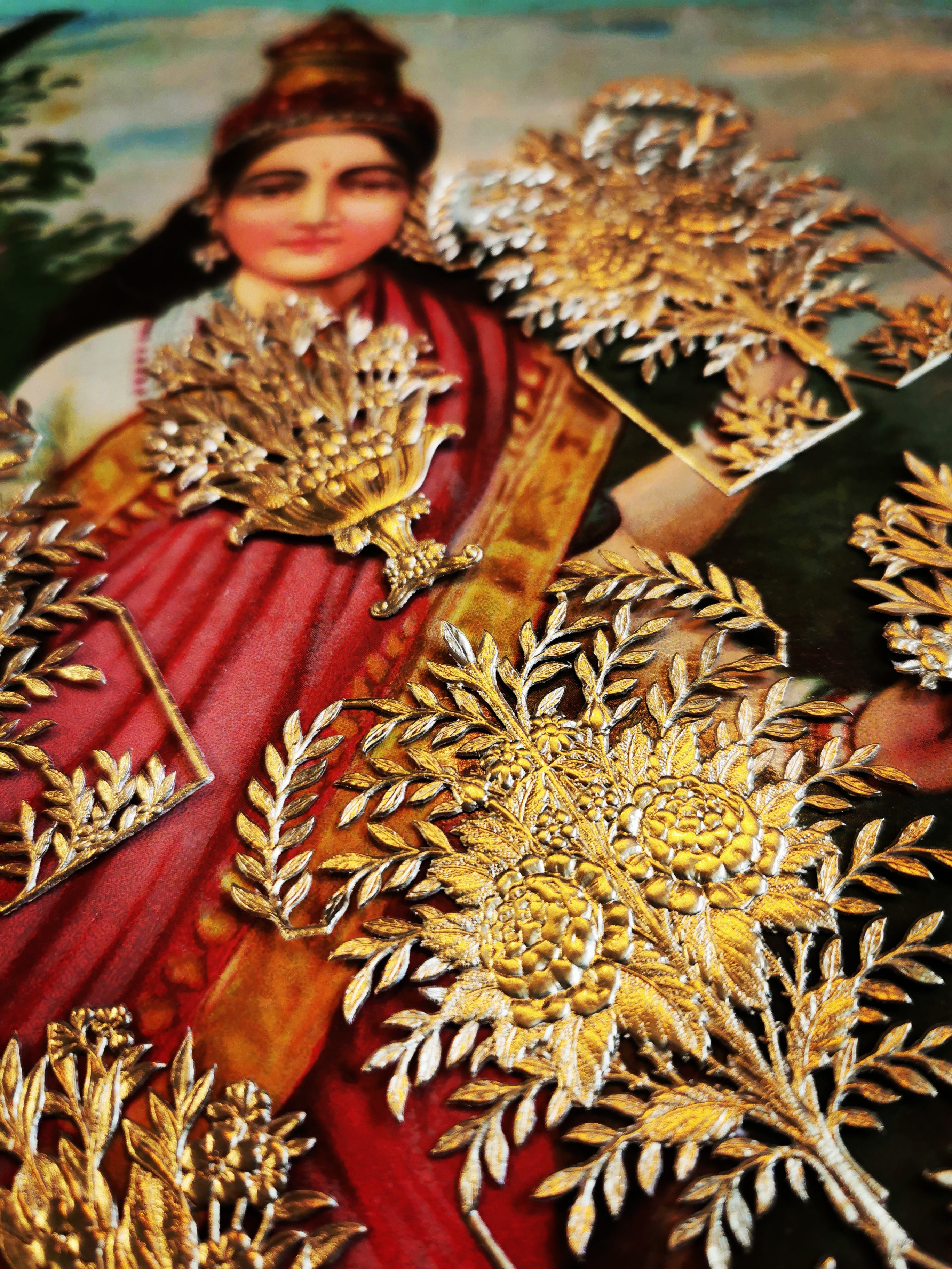 Gorgeous die cut foiled card traditionally made with antique dies in Germany. Used in crafting, display and decorating. 

 

 

 

