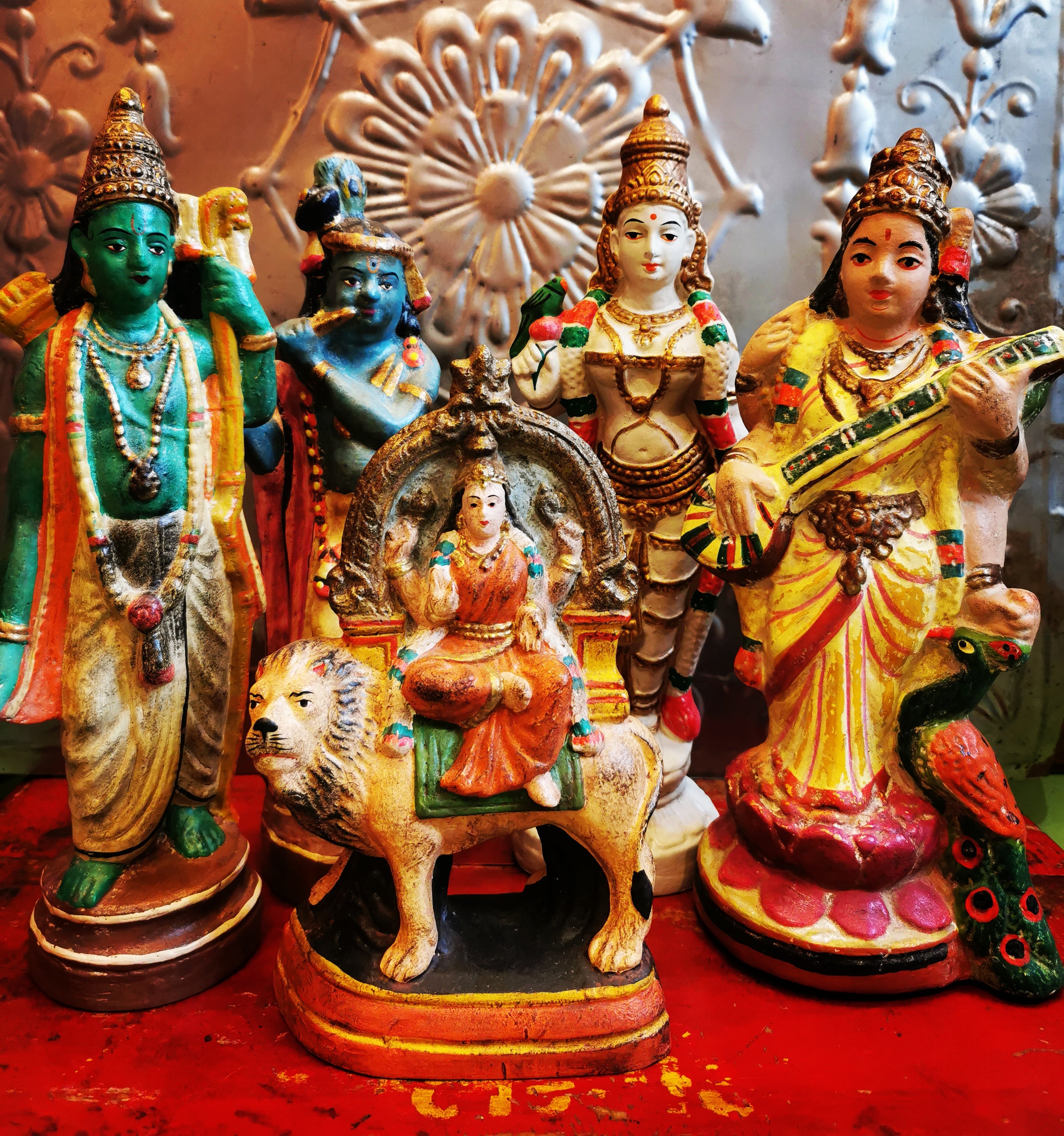 Beautifully made vintage style Hindu Gods to worship and adorn your home.

Painted paper mache. 


