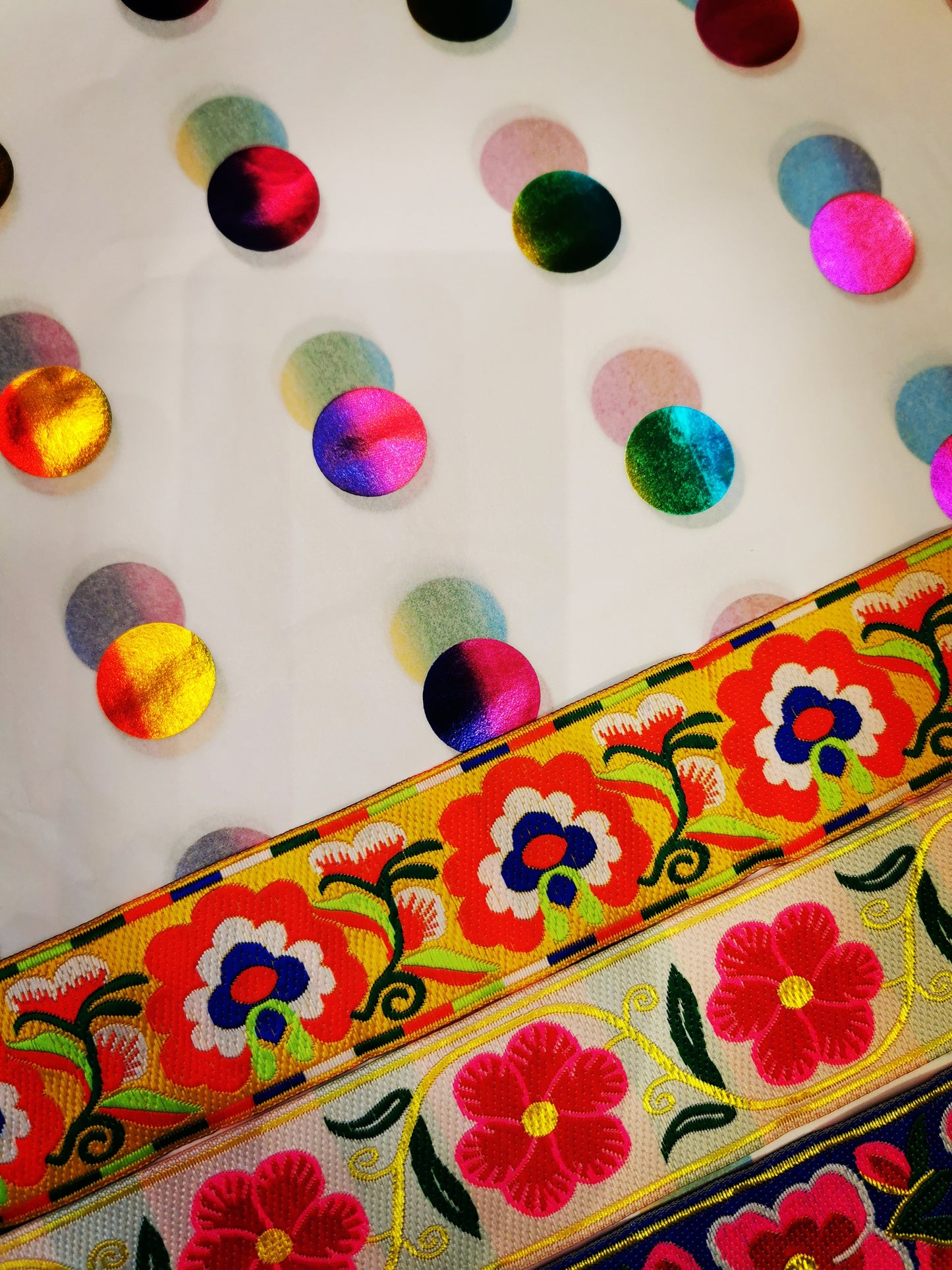 Metallic rainbow tissue wrap