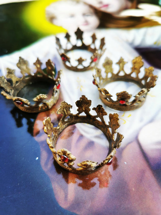 Charlotte crown