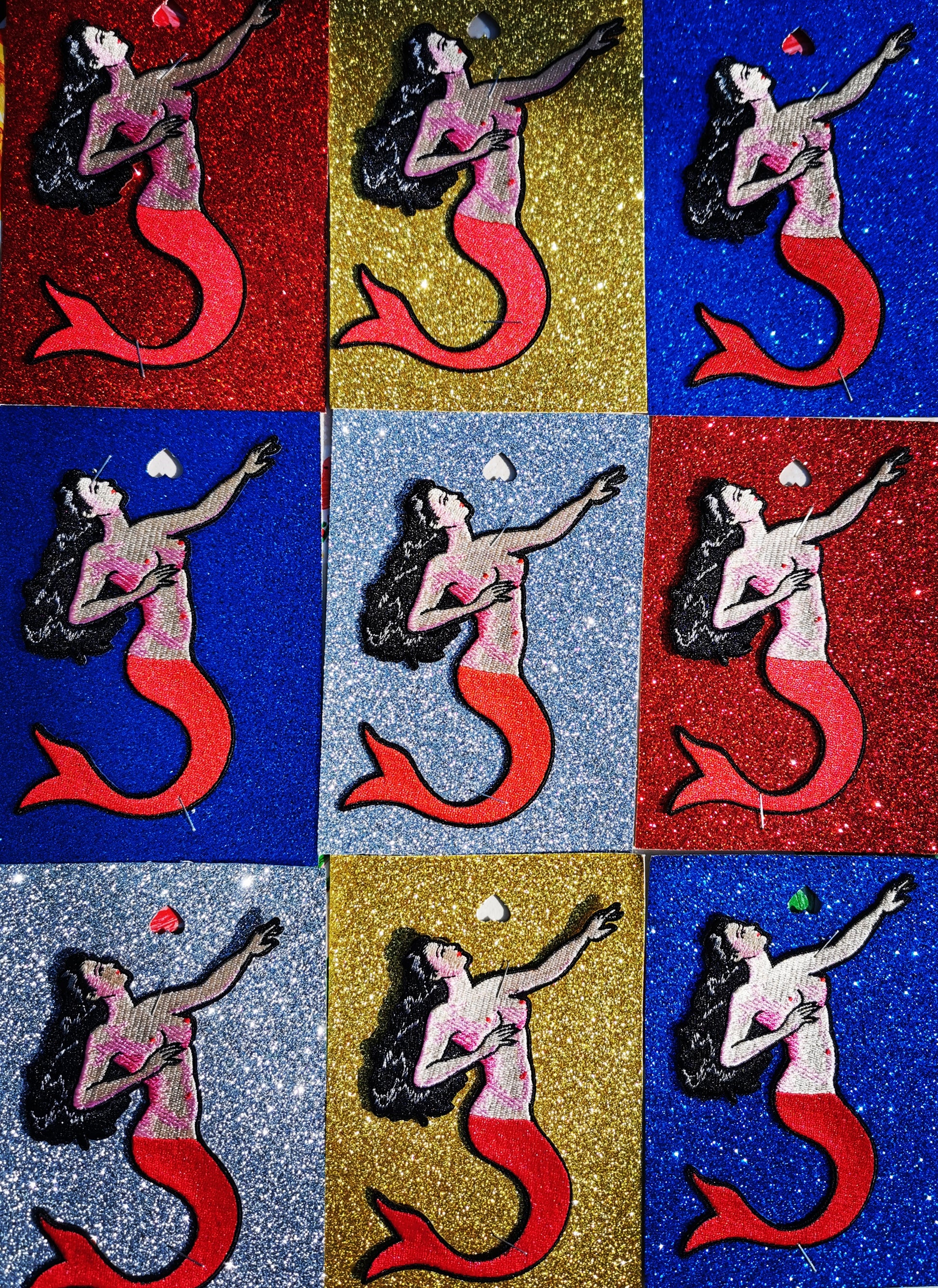 For all the wild swimmers!, a marvel of a mermaid patch, design taken from the national board game of Mexico - Lotteria!

12cm x 9.5cm

Embroidered fabric with glue backing. 

 

