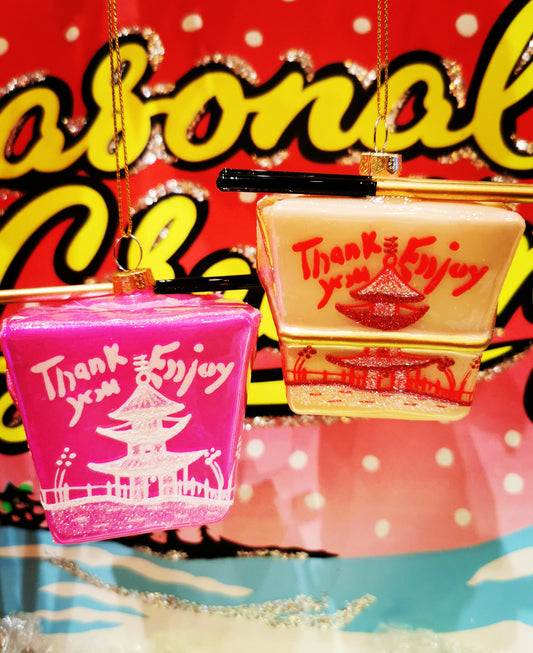 Our fave pagoda packaging in a handpainted glittered glass bauble!!

8 x 8 x 5cm


