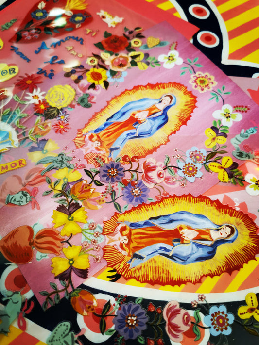 A fabulous card for a Nathalie Lete fan!, two sheets of transfers with a large postcard. The sheets of designs can be ironed onto fabric, t-shirts, denim or baby gros to decorate!

Card and transfer sheets 21cm x 15cm


