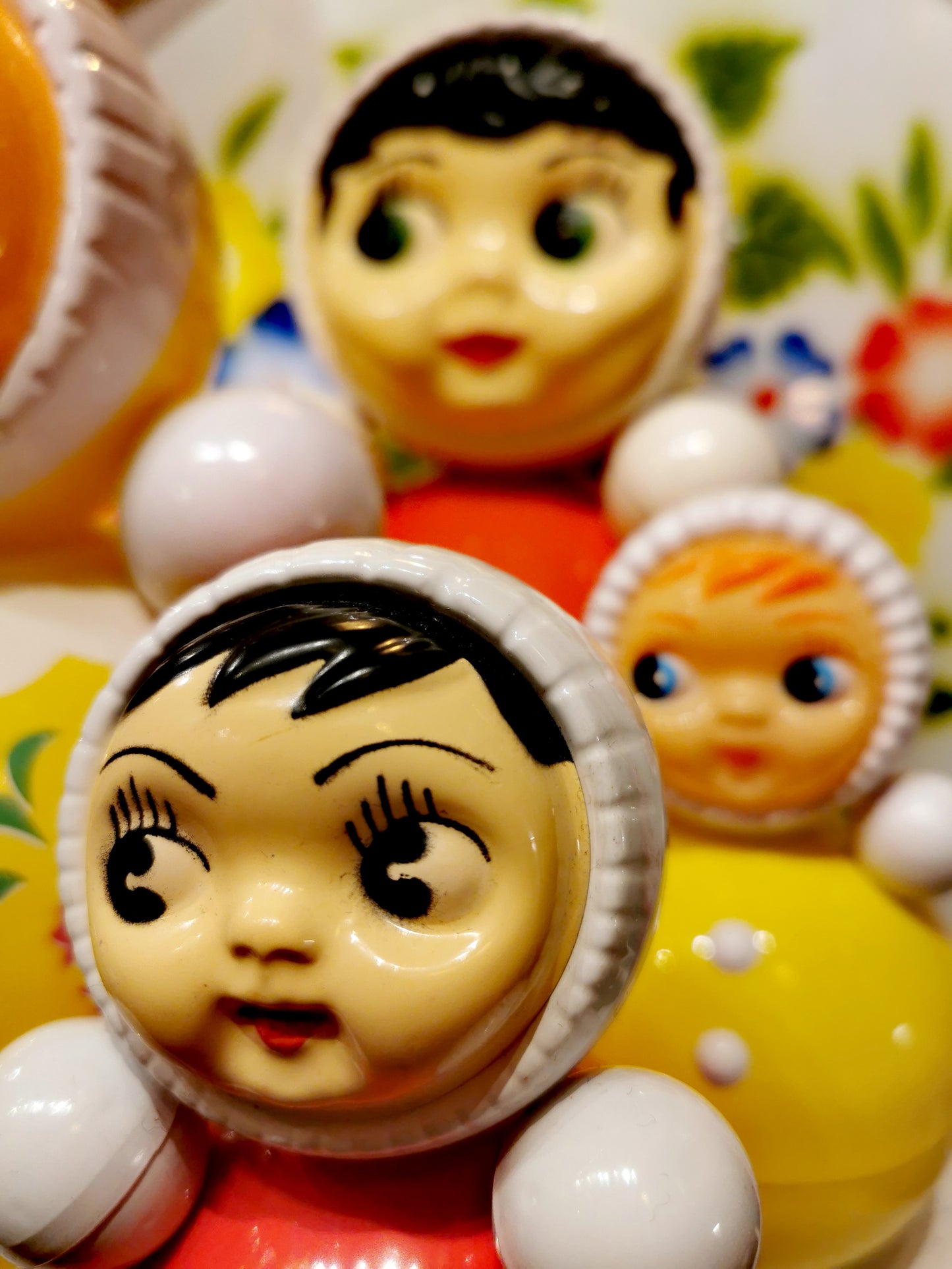 Gorgeous tinkling bell sounds when these roly poly dolls are rolled around, cheeky faces too!

Small 15cm x 9cm x 9cm

Large 25cm x 15cm x 15cm

