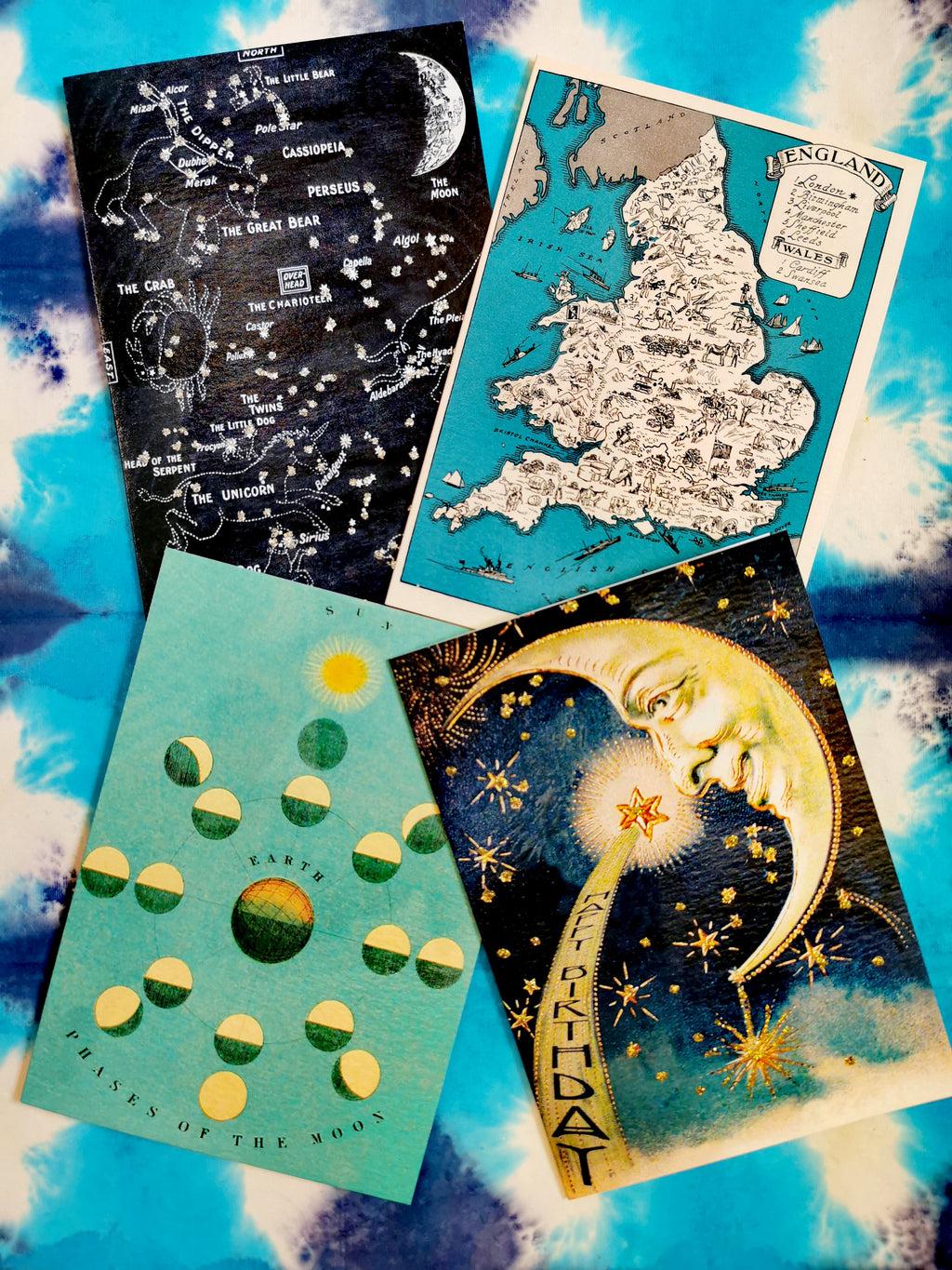 Beautiful celestial vintage print inspired images on textured card. 

Set of 4 cards, 2 of them glittered,

17cm x 12cm 

