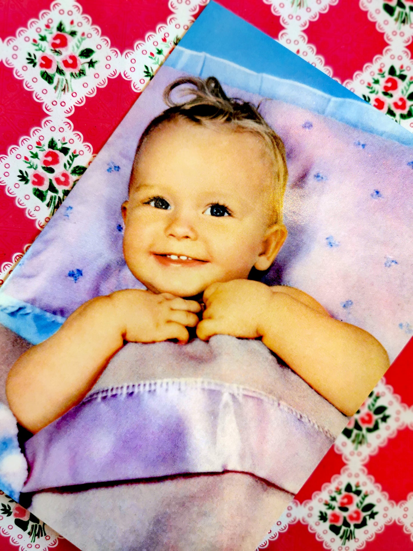 Kitsch vintage baby pics cards