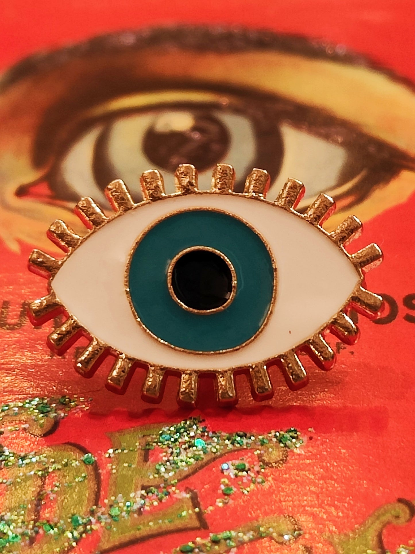 Eye pin