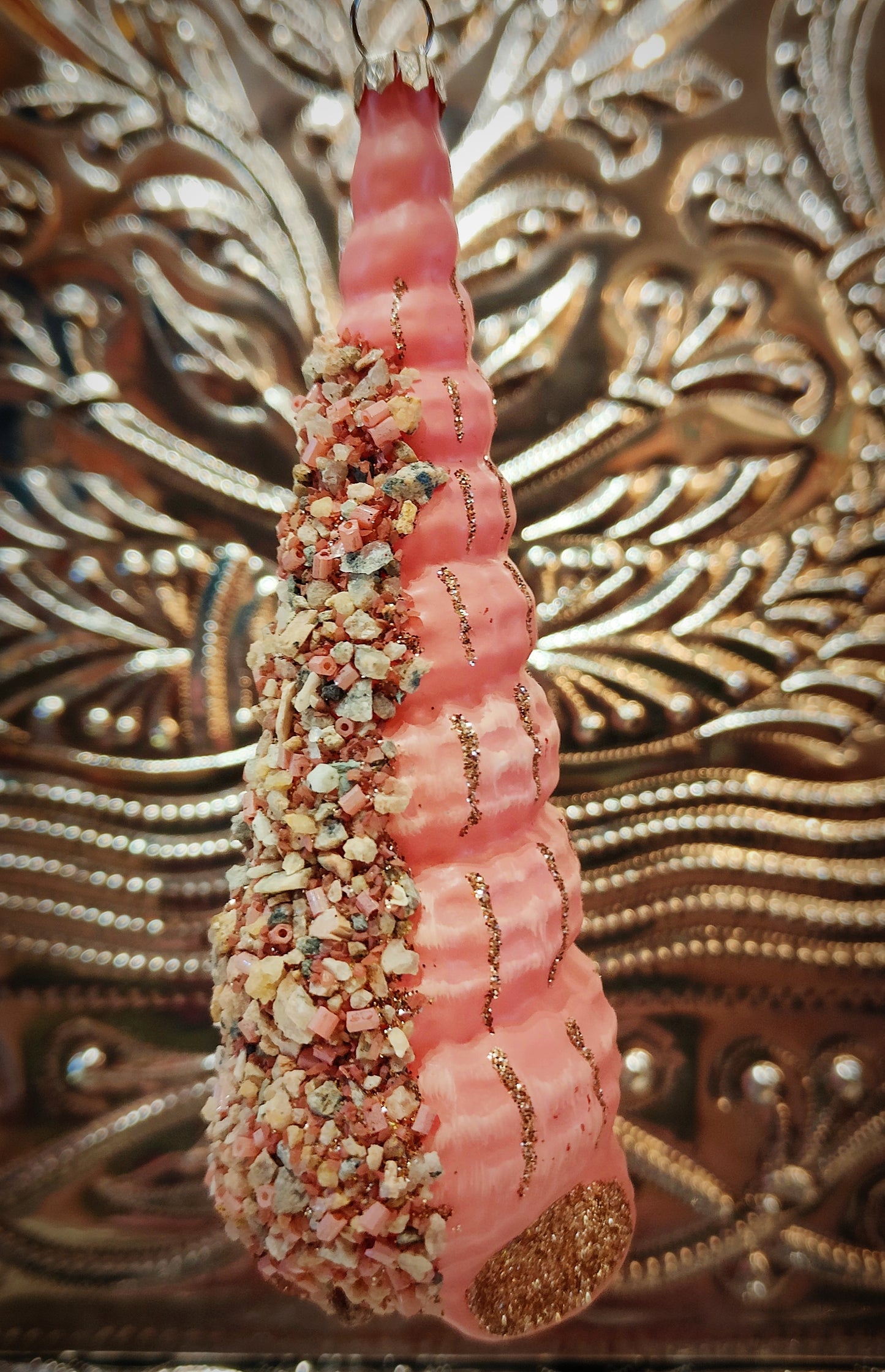 Kitsch seashells
