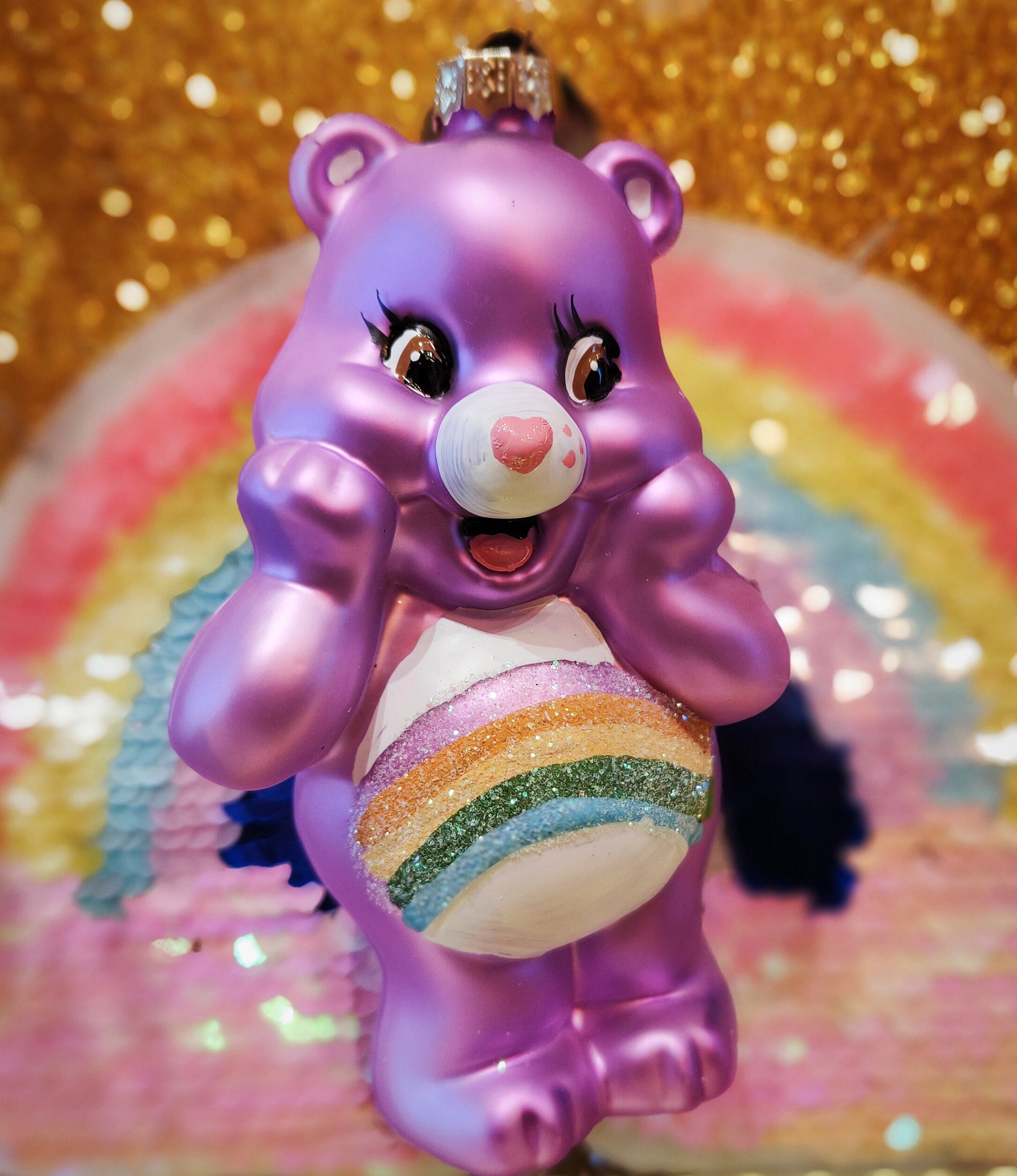 Back to the 1980's  with this rainbow dose of cute nostalgia!!, hand painted and glittered glass bauble!!

12 x 7 x 5cm

Fragile,handle with care.

 

Cody Foster and Co . Cody Foster rainbow bear . Cody Foster care bear