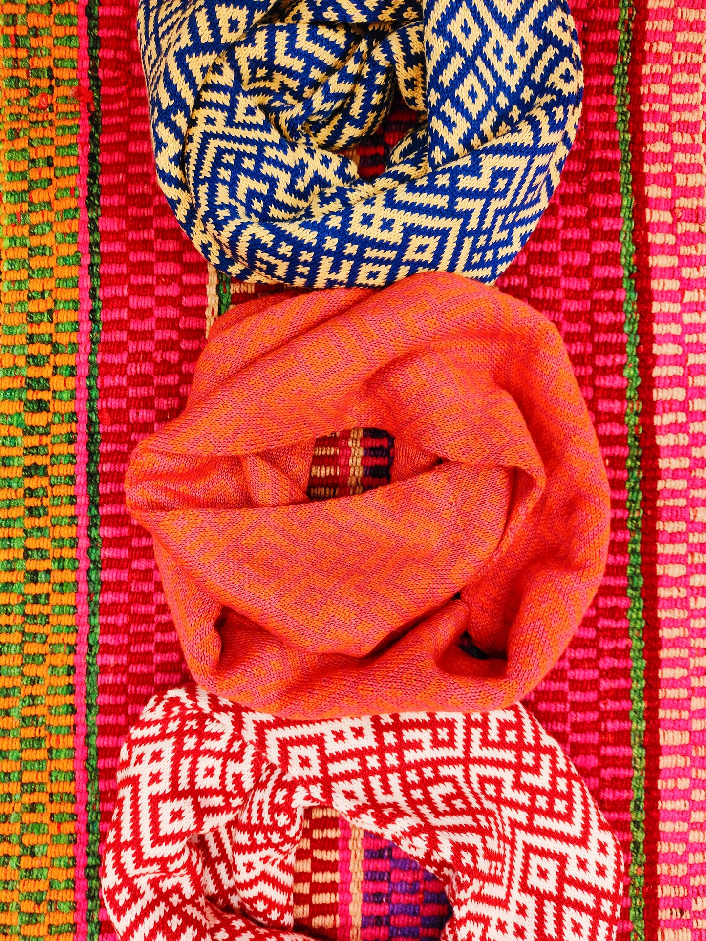*SALE* Geometric knitted snoods