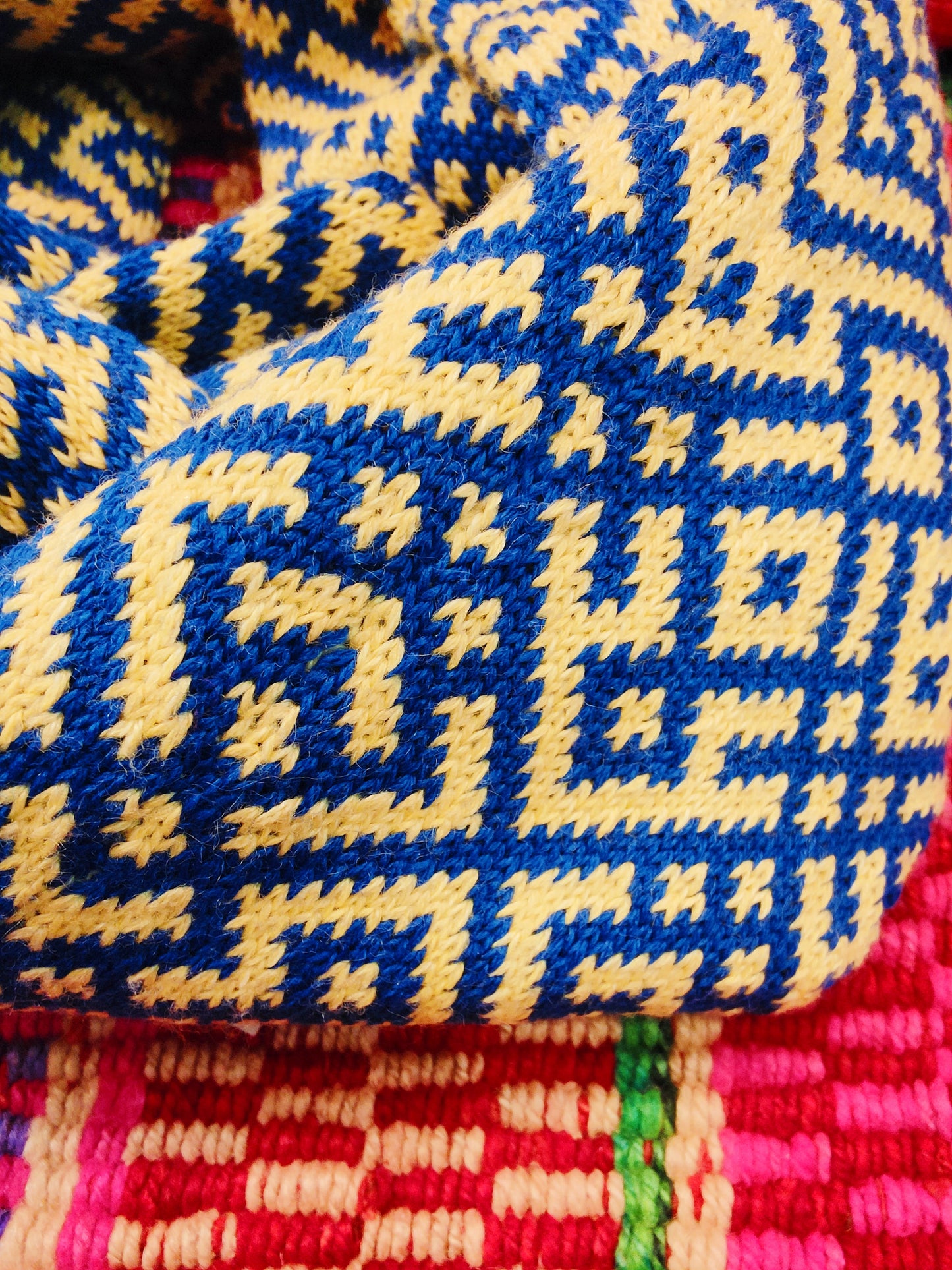 *SALE* Geometric knitted snoods