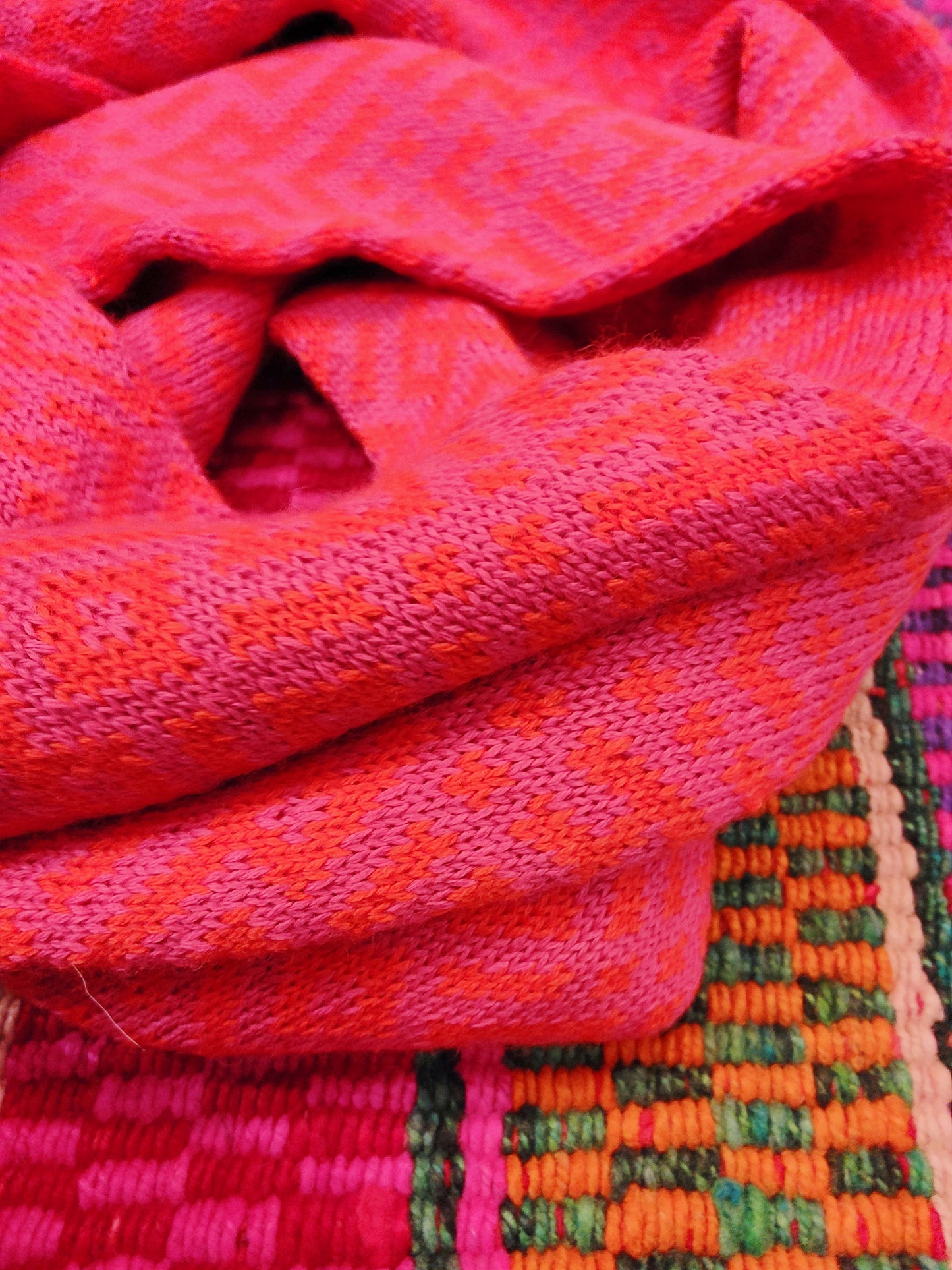*SALE* Geometric knitted snoods