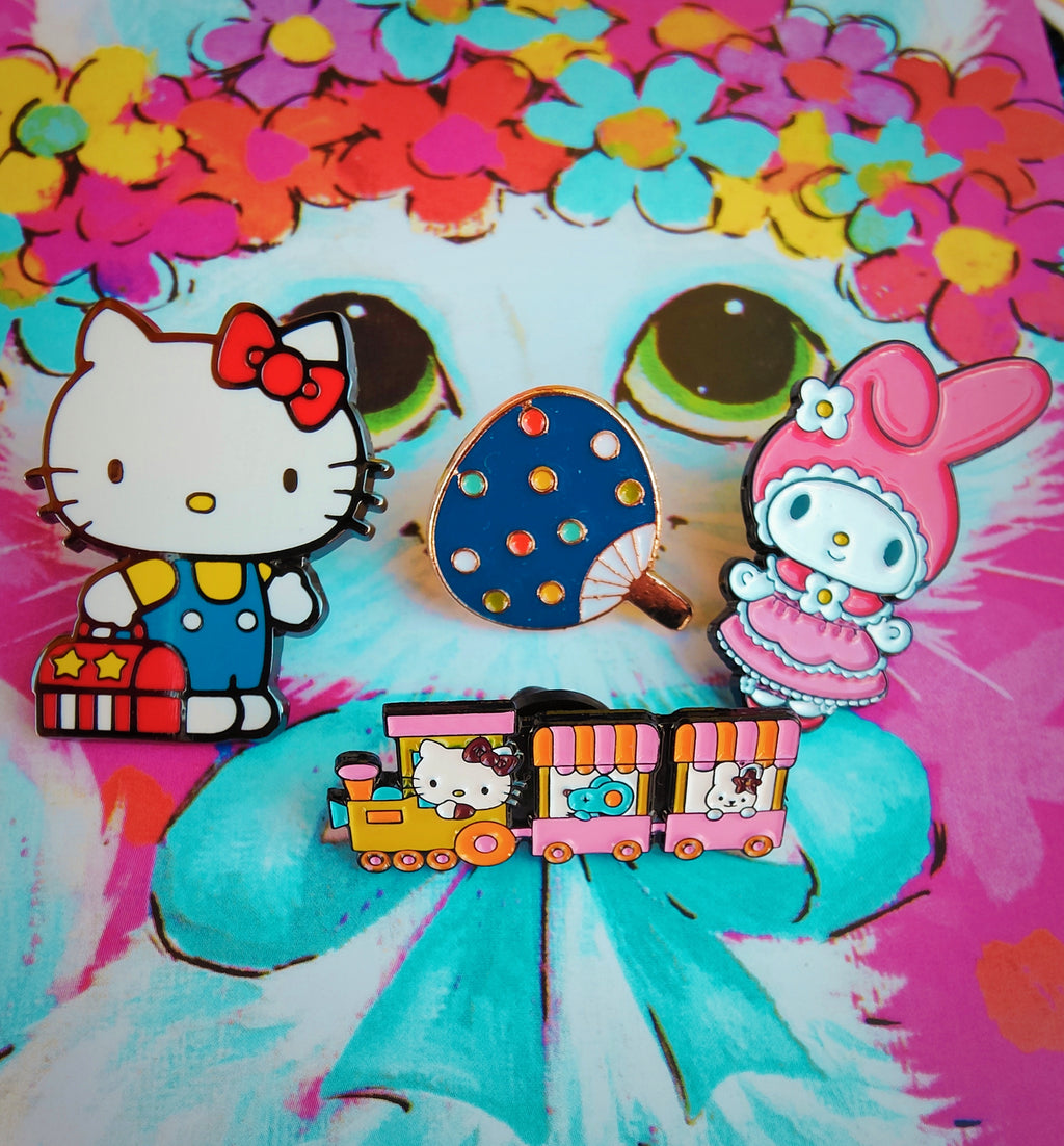 💮Kawaii!! 💮.A fantastic postable gift for all of your cute and kitsch loving pals!

Enamelled metals.

hello kitty , my melody . 