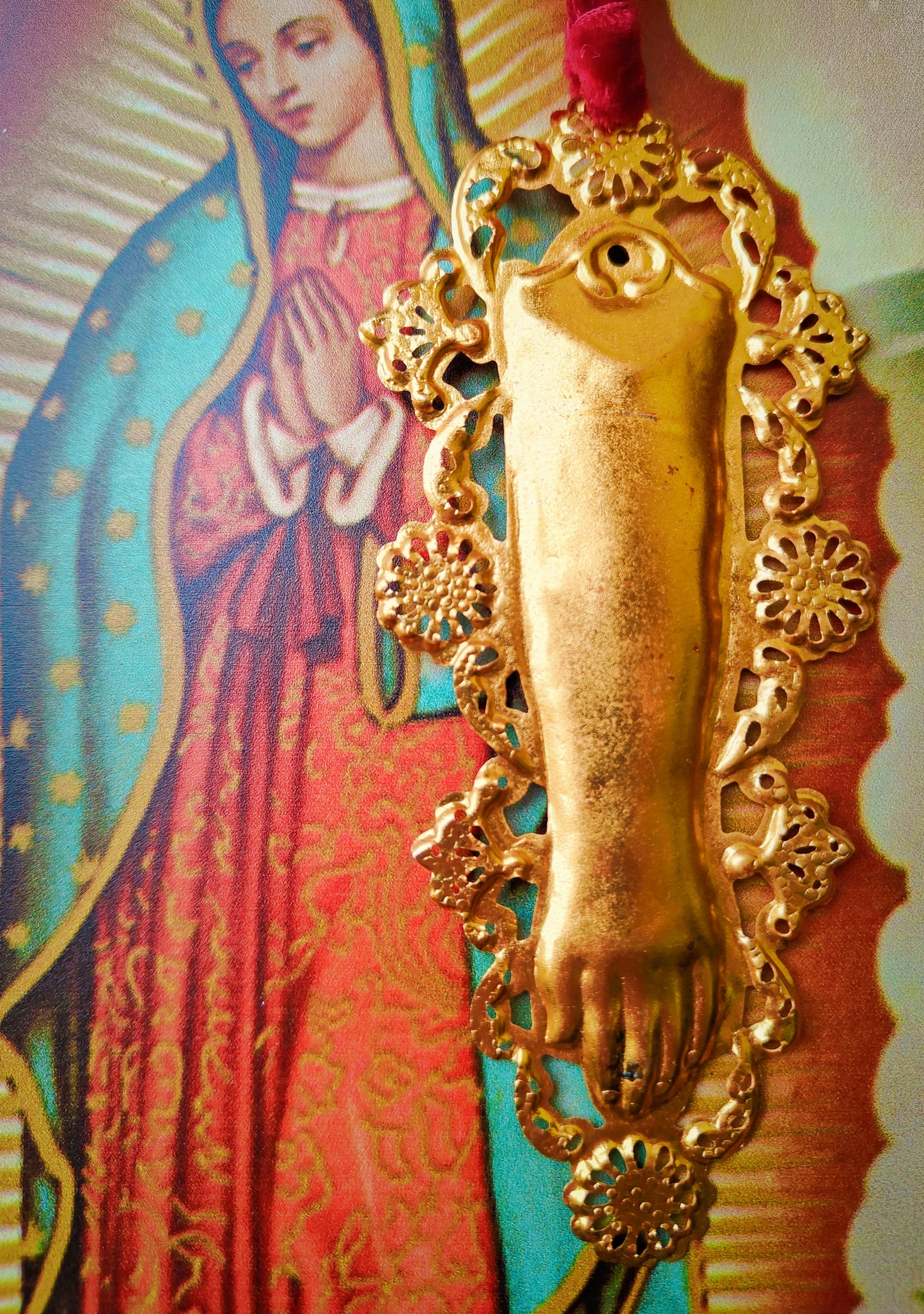 Fancy arm votive