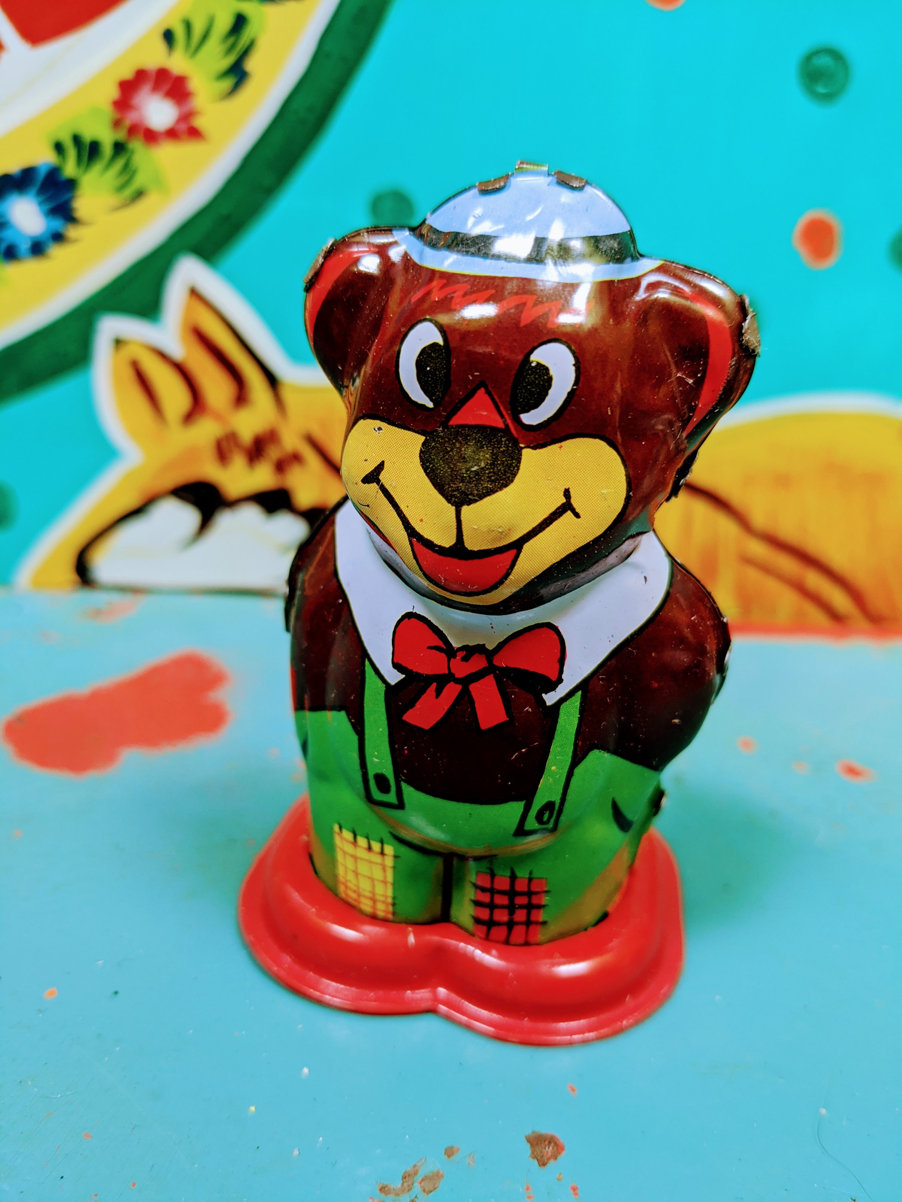 Tin bear