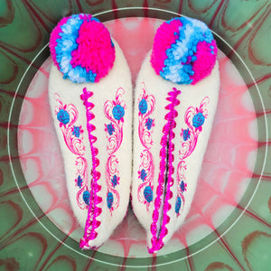 Greek pom pom slippers - size 36